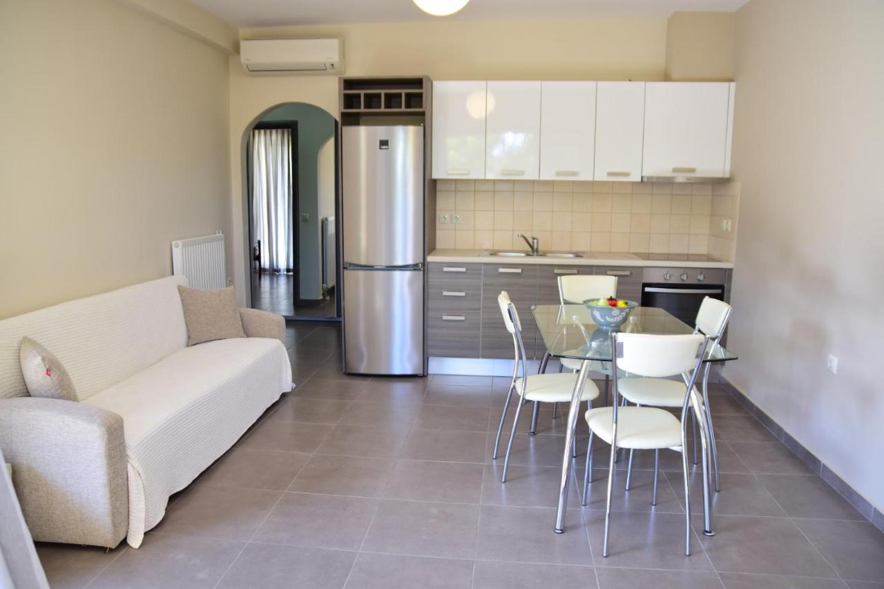 D'Angelos Apartments Karavomylos Dış mekan fotoğraf