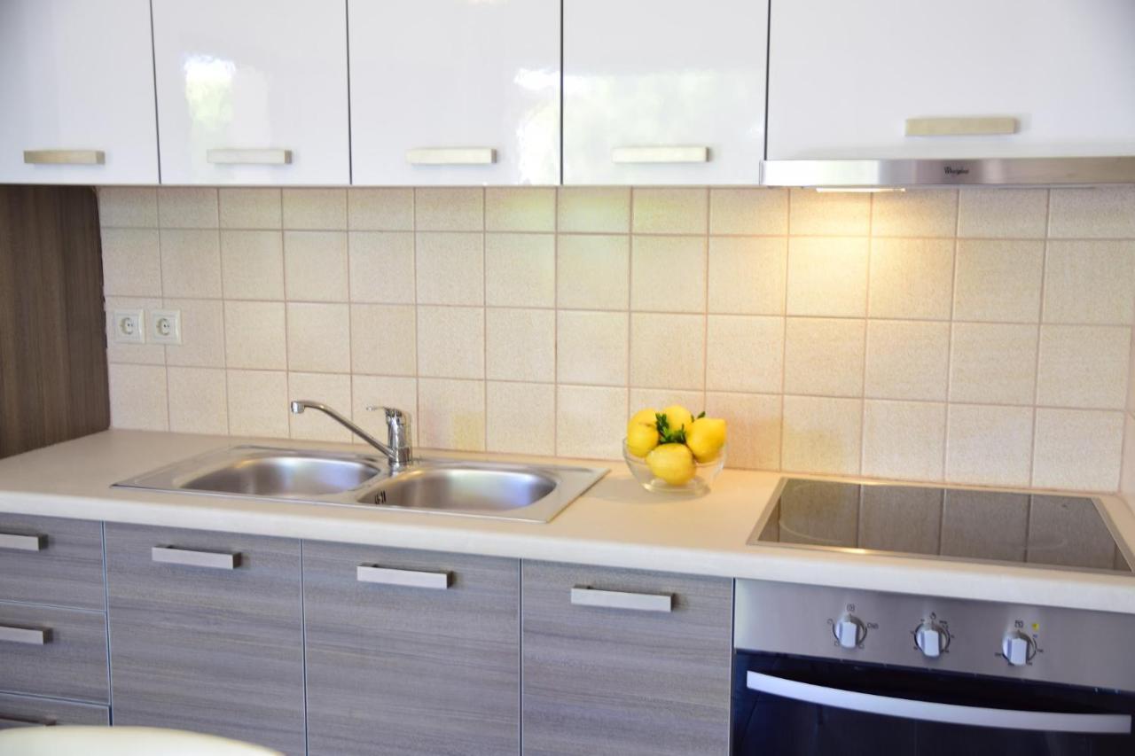 D'Angelos Apartments Karavomylos Dış mekan fotoğraf