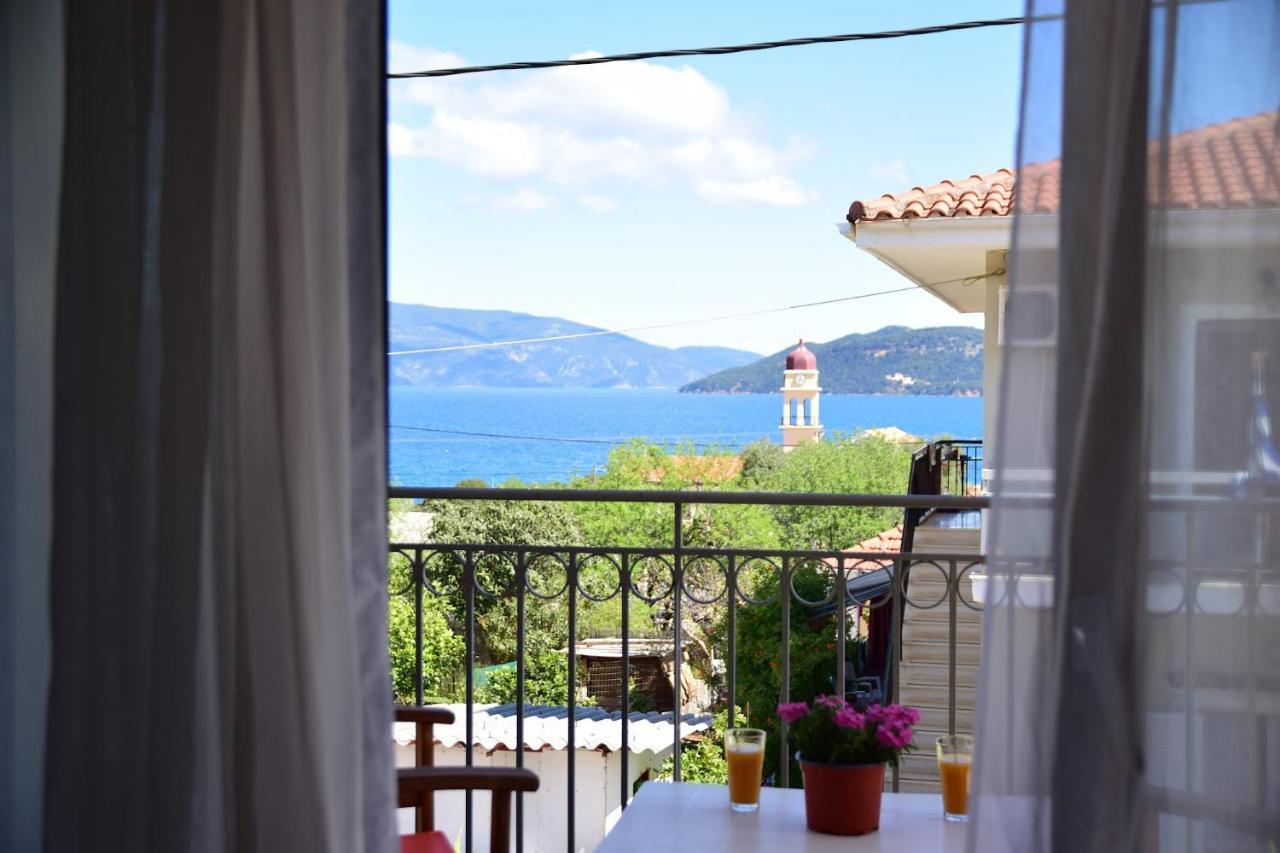 D'Angelos Apartments Karavomylos Dış mekan fotoğraf